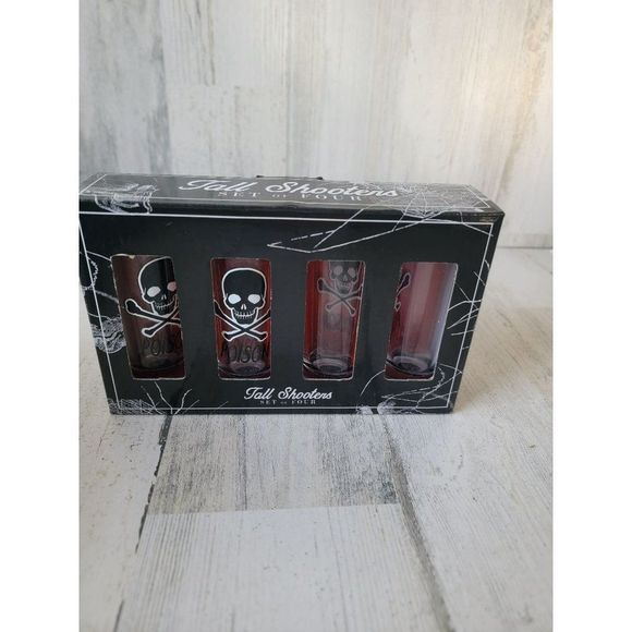TMD Holdings Tall skull Shot glass set Halloween - Picture 1 of 7